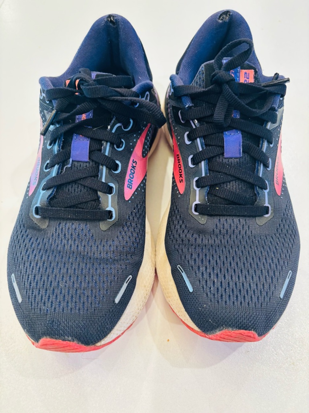 Brooks Women's Navy Running Shoes with Pink and Purple Accents size 8 - Picture 4 of 10